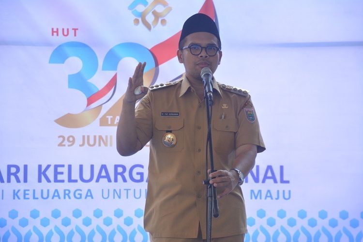 Bupati Batang M. Faiz Kurniawan dalam acara peluncuran program Genting di Batang Teras Pandawa, Kabupaten Batang, Jawa Tengah, Senin (28/7/2025).
