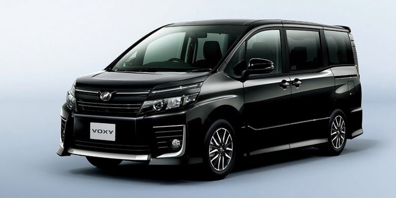 Calon model terbaru Toyota, Voxy akan segera meluncur di Indonesia.