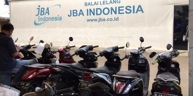 Motor yang dilelang di JBA Indonesia di arena parkir Lotte Meruya, Jakarta Barat.