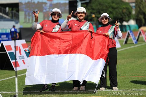 Panahan Indonesia Kawinkan Emas Beregu Recurve di SEA Games 2025