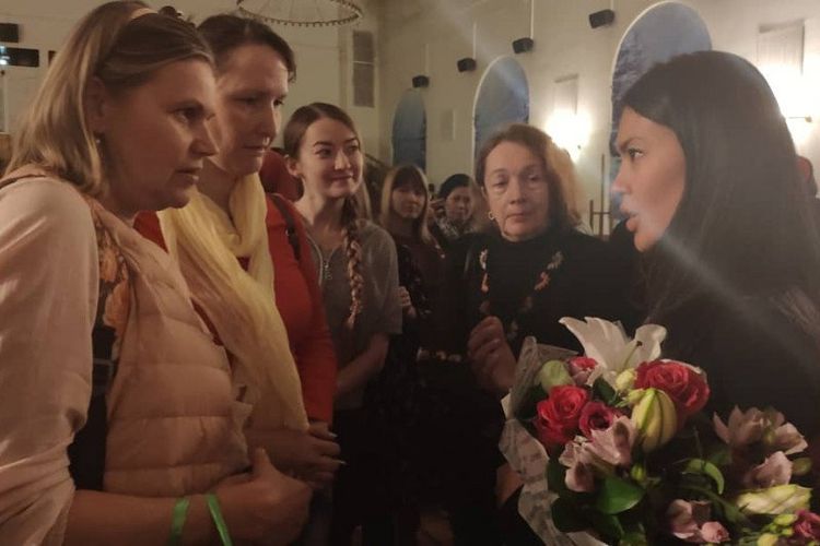 Lola Amaria usai pemutaran film Lima di Moskow, Rusia