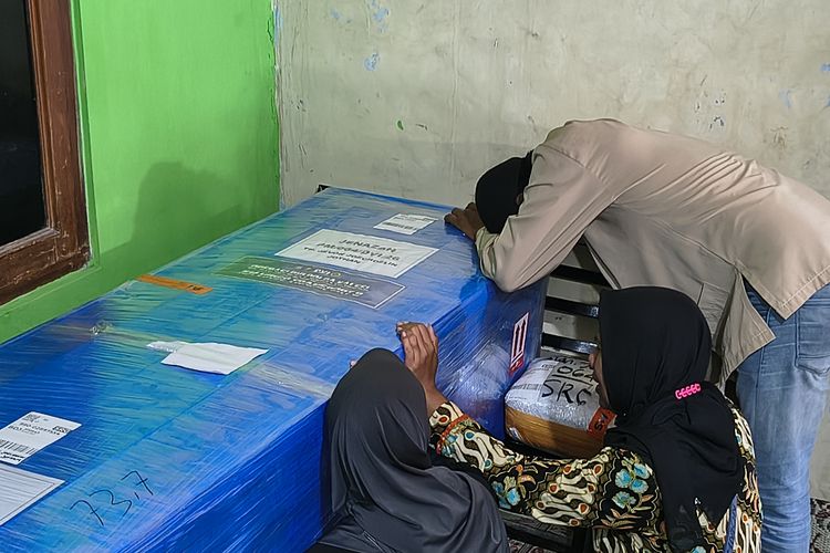 Dari Balikpapan hingga Karanganyar, Perjalanan Terakhir Jenazah Jevon Korban KM Virgo Transport 8