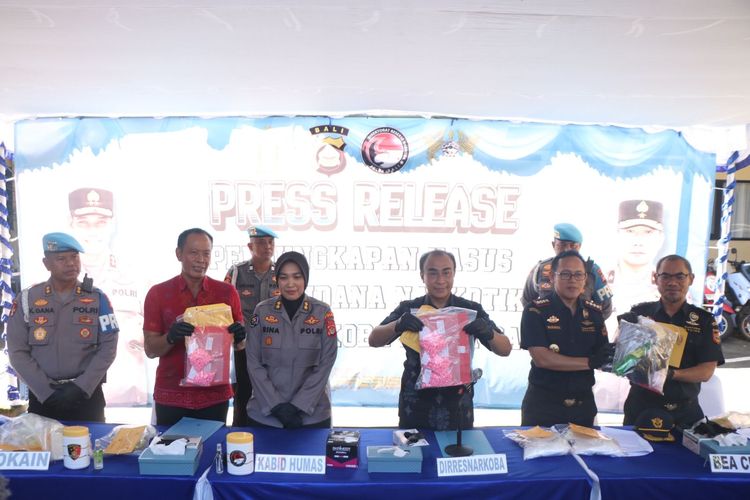 Kronologi WNA Kazakhstan Selundupkan 2,5 Kg Kokain di Bali, Sembunyikan Narkoba di Dinding Koper