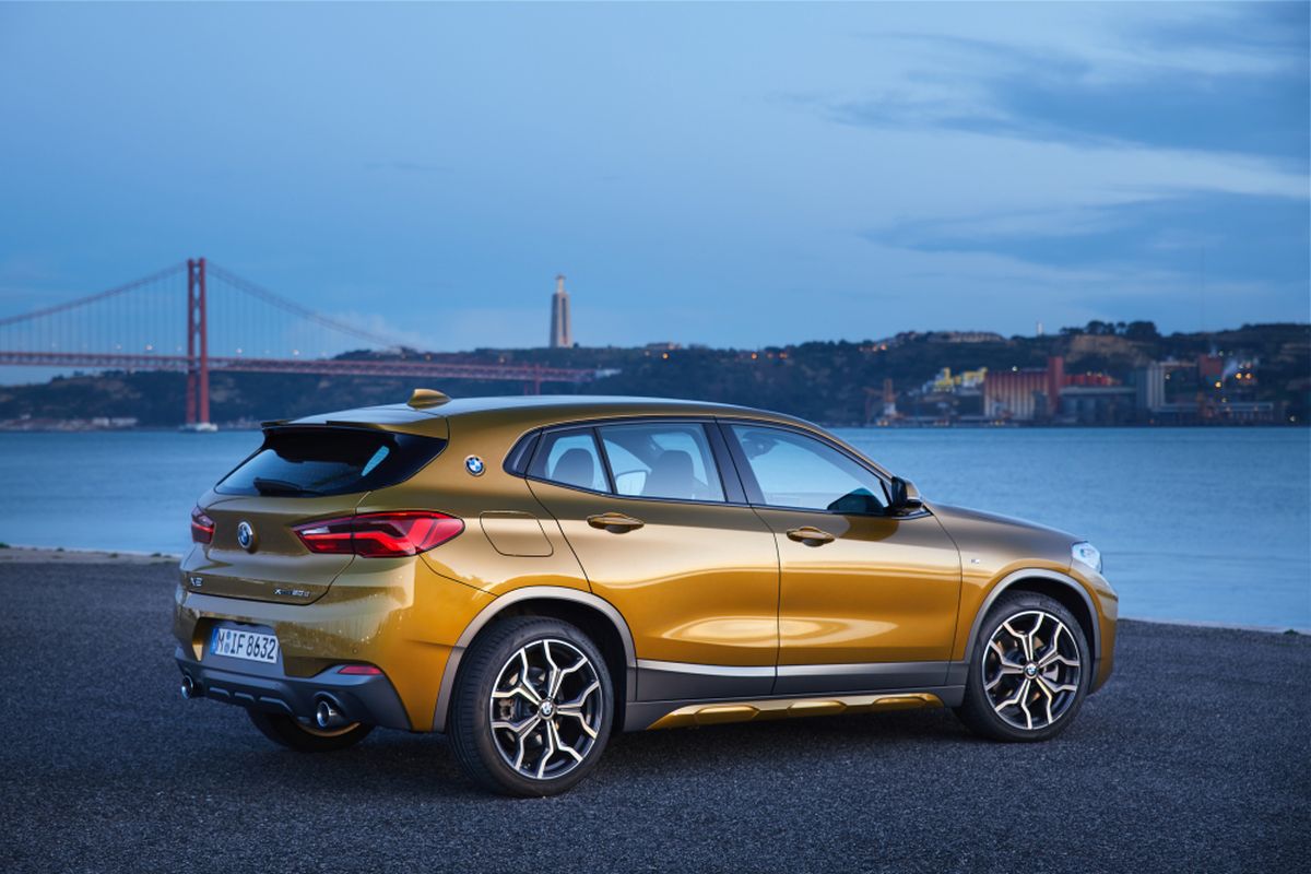 BMW X2 mengadopsi DNA model coupe