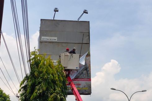 Langgar Aturan Kampanye, 2.175 Alat Peraga Paslon di Semarang Ditertibkan