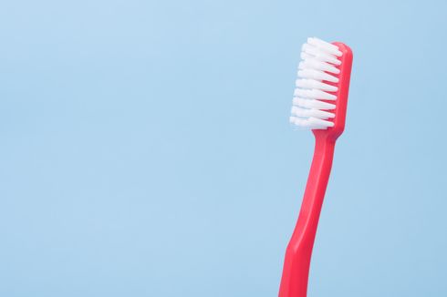 Kapan Waktu yang Tepat Mengganti Sikat Gigi? Ini Jawabannya