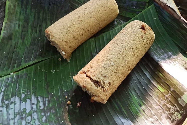 Makanan Songkol merupakan kuliner khas Kabupaten Manggarai Barat, NTT. saat ini gencar disajikan kepada tamu yang berkunjung ke Labuan Bajo. (HANDOUT/WARGA MANGGARAI BARAT)