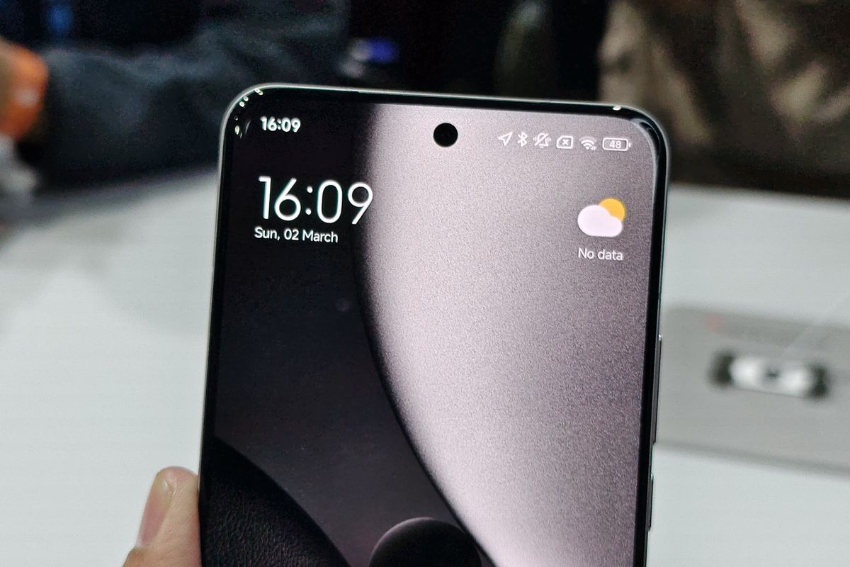 Xiaomi 15 Ultra memiliki kamera depan 32 MP.