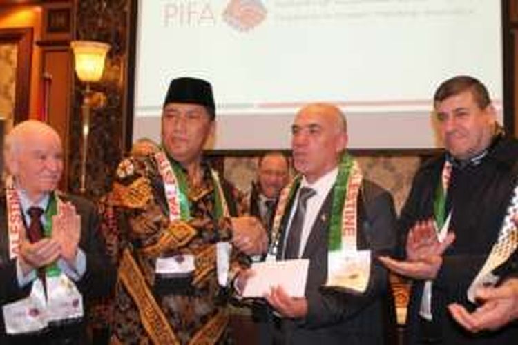 Duta Besar RI untuk Jordania dan Palestina, Teguh Wardoyo (kedua dari kiri), pada saat peresmian PIFA di Amman, Jordania.