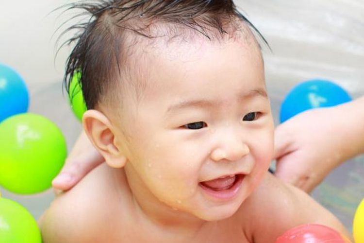Alasan Bayi Lebih Aman Gunakan Physical Sunscreen