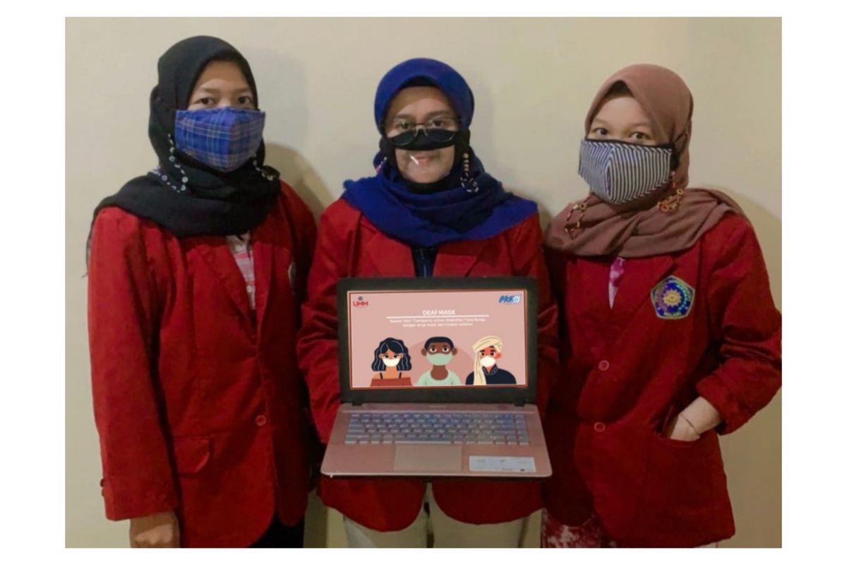 Masker tunarungu ramah lingkungan buatan tim mahasiswa UMM