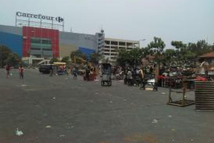 Suasana penertiban di Terminal Depok, Kota Depok, Jawa Barat, Rabu (8/10/2014).