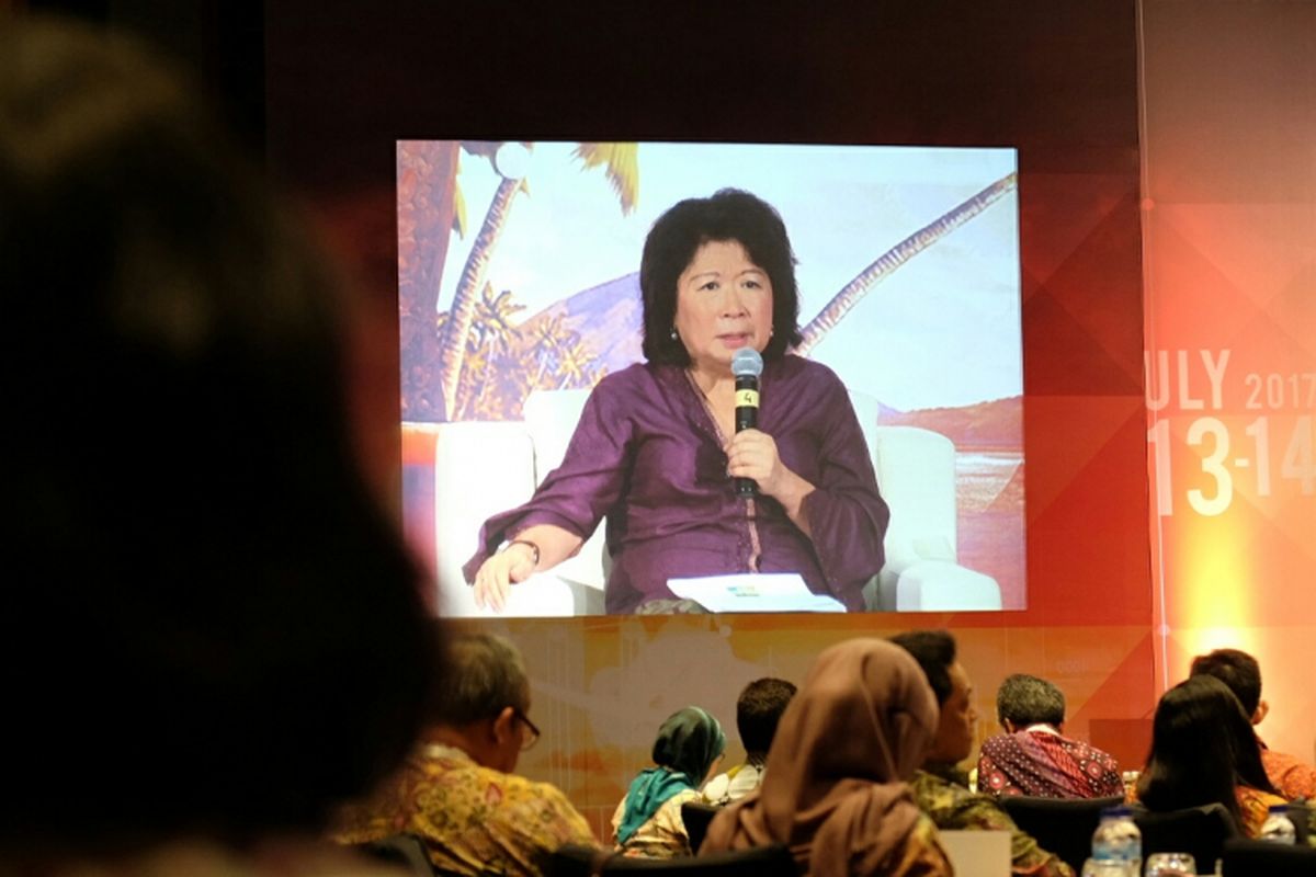 Menteri Perdagangan RI periode 2004-2011 Mari Elka Pangestu dalam Seminar Internasional Navigating Financial Stability in an Evolving Global Economic System di Nusa Dua, Bali, Jumat (14/7/2017). 