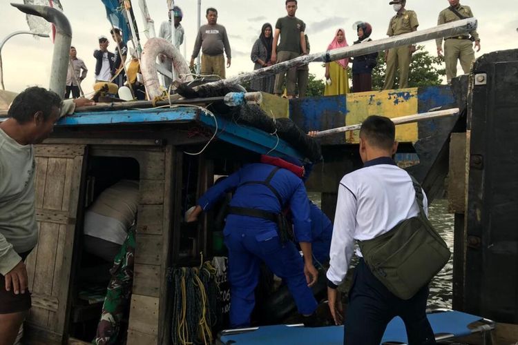 Seorang nelayan di Kabupaten Karimun, Kepulauan Riau (Kepri) tewas tersambar petir saat melaut, Selasa (28/6/2022).