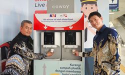 Coway Hadirkan 'Water Purifier' di Stasiun LRT, Penumpang Bisa Isi Air Minum