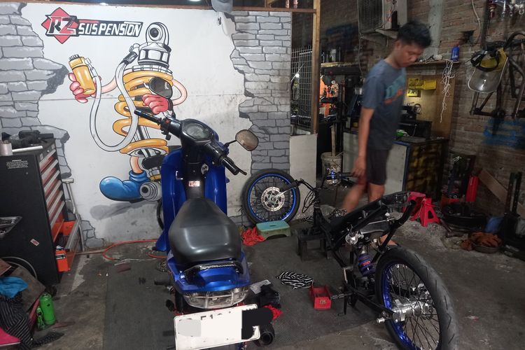 Bengkel Shockbreaker Motor RZ Suspension di Solo, Jawa Tengah.