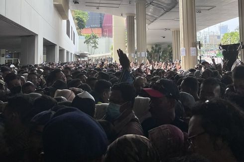 Antrean Pemilu WNI di KL Malaysia Berjubel dan Tidak Kondusif, Ini Kesaksian Pemilih