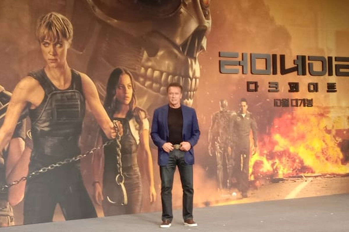 Arnold Schwarzenegger berpose saat menghadiri jumpa pers film Terminator: Dark Fate di Four Seasons Hotel, Seoul, Korea Selatan, Senin (21/10/2019).