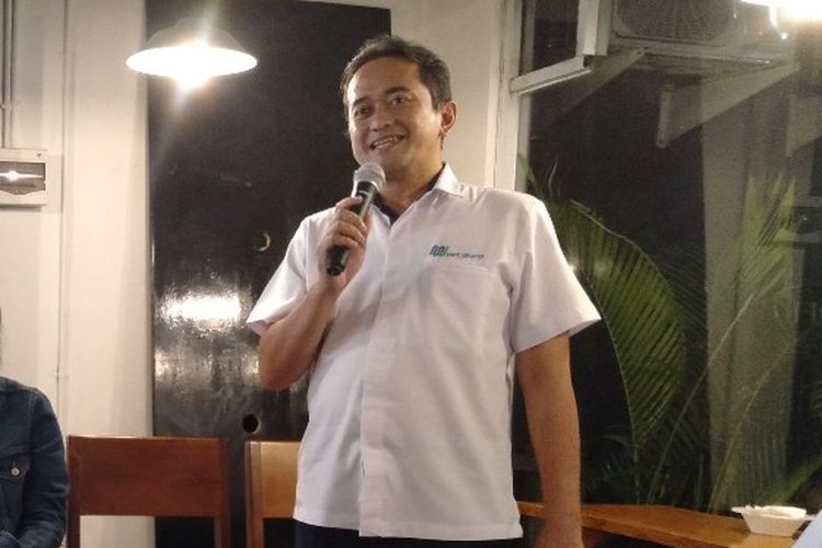 Division Head Corporate Secretary PT MRT Jakarta, Muhammad Kamaluddin Saat Ditemui di restoran Pikul Coffee, Cipete, Jakarta Selatan, Rabu (29/5/2019).  