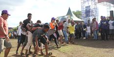 Lomba Bakiak, Puncak Keseruan Festival Crossborder Sota 2019