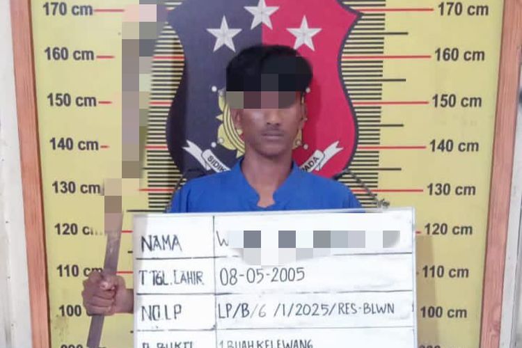 WJ ditahan di Polsek Belawan sejak Kamis (16/1/2025) karena membacok remaja inisial MR (16) di warnet, Kelurahan Belawan I, Kota Medan.