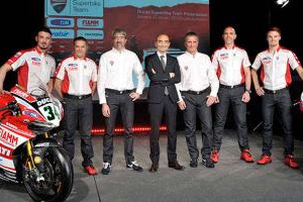 Inilah tim Ducati WSBK 2014. Mereka kembali sebagai tim pabrikan.