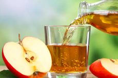Minum Jus Apel Setiap Hari Bantu Kecilkan Perut Buncit