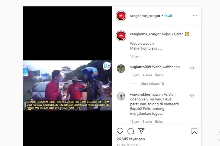 Seorang pengendara menerobos penyekatan di Puncak, Bogor.
