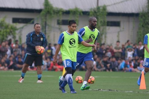 Persib Bandung Coret Carlton Cole