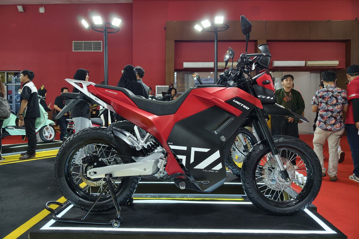 Hp Rx6000 Rear Spesifikasi United E-Motor RX6000, Dua Alam dan Jarak Tempuh 120 Km