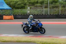 Jajal Yamaha YZF-R25 di Sirkuit Mandalika