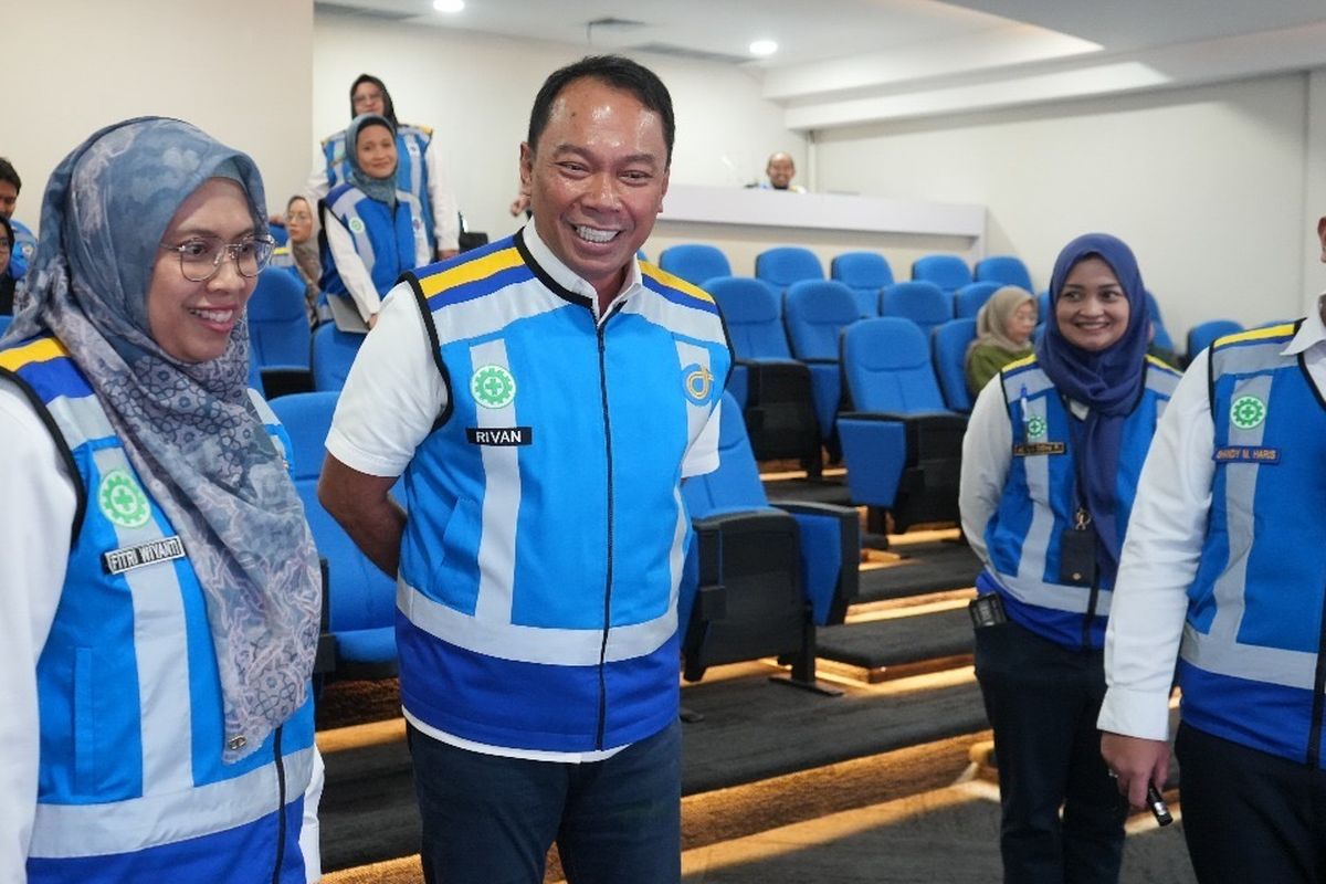 Direktur Utama (Dirut) Jasa Marga Rivan A Purwantono memaparkan layanan tol Jasa Marga Group selama libur Idul Adha 1446 H.