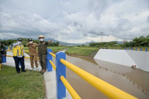 Tinjau Sodetan Cisangkuy, Ridwan Kamil: Insya Allah, Banjir Tahun Depan Berkurang Tinggal 70 Hektar