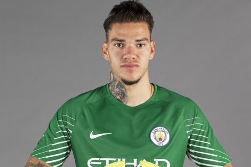 Manchester City Resmi Beli Kiper Benfica