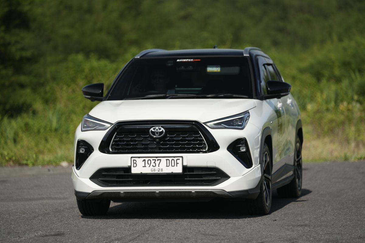 All New Toyota Yaris Cross Hybrid berhasil menempuh Jakarta-Surabaya dengan hanya sekali isi bensin.