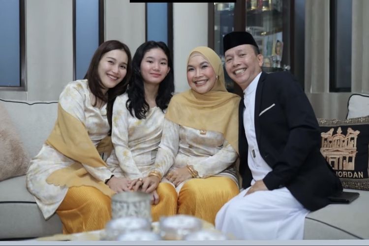 Ayu Ting Ting Kurban 3 Sapi saat Idul Adha, Berkah dan Rezeki Keluarga