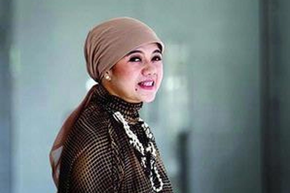 Bagi Dewi, belajar bisa di mana saja dan harus selalu menyenangkan.