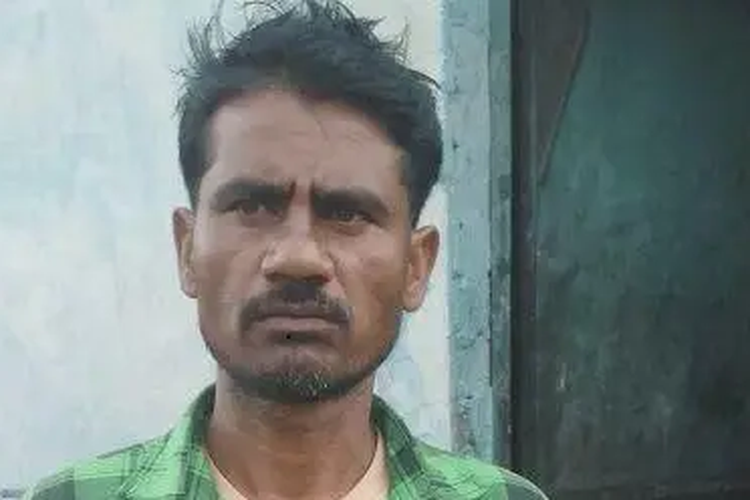 Raju Gound telah berburu berlian selama lebih dari 10 tahun. Pekerja di India itu pun akhirnya menemukan berlian yang didambakan.