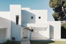 Mengapa Banyak Rumah Minimalis Berwarna Putih? Ini Jawabannya