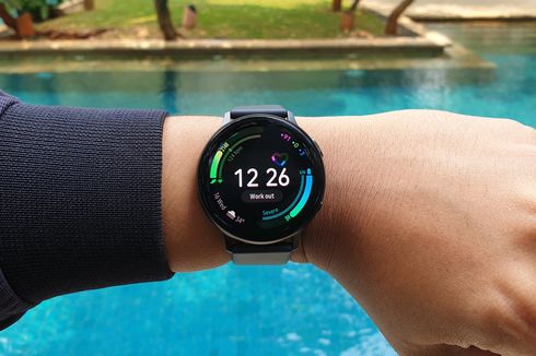 Smartwatch Galaxy Watch Active 2 Bisa Jadi Penerjemah