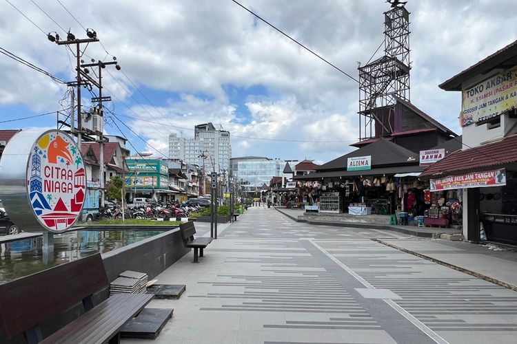 Salah satu ikon terbaru Samarinda, Teras Samarinda, telah resmi dibuka pada Jumat (6/9/2024), bertepatan dengan pembukaan Musabaqah Tilawatil Quran Nasional (MTQN) 2024.