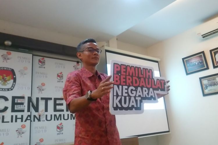 Komisioner Komisi Pemilihan Umum (KPU) Wahyu Setiawan, di Media Center Gedung KPU Pusat, Jl. Imam Bonjol, Jakarta, Jumat (27/10/2017).