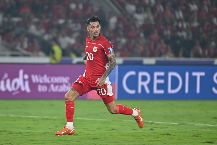 Sekian lama absen tak memperkuat Timnas Indonesia pemain gaek Stefano Lilipaly kembali mendapatkan caps pada laga Indonesia vs China, dalam Kualifikasi Piala Dunia 2026 Zona Asia, Kamis (5/6/2025) di Stadion Utama Gelora Bung Karno, Senayan, Jakarta. 