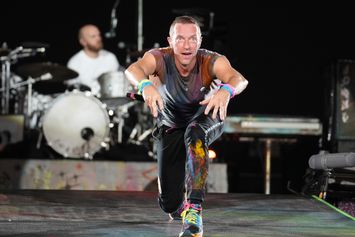 Meriah! Konser Coldplay di Jakarta 