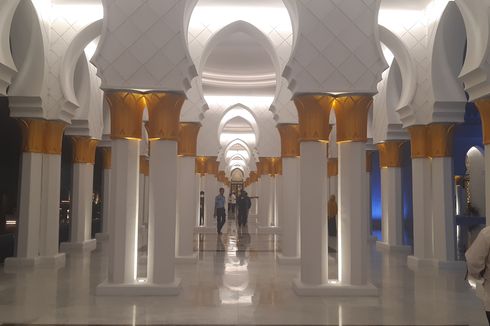 Imam Shalat Tarawih di Masjid Sheikh Zayed Solo Didatangkan dari UEA, Setiap 5 Hari Ganti