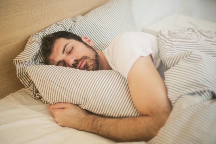 8 Tanda Kolesterol Tinggi di Malam Hari, Bisa Muncul Setelah Pukul 10 Malam