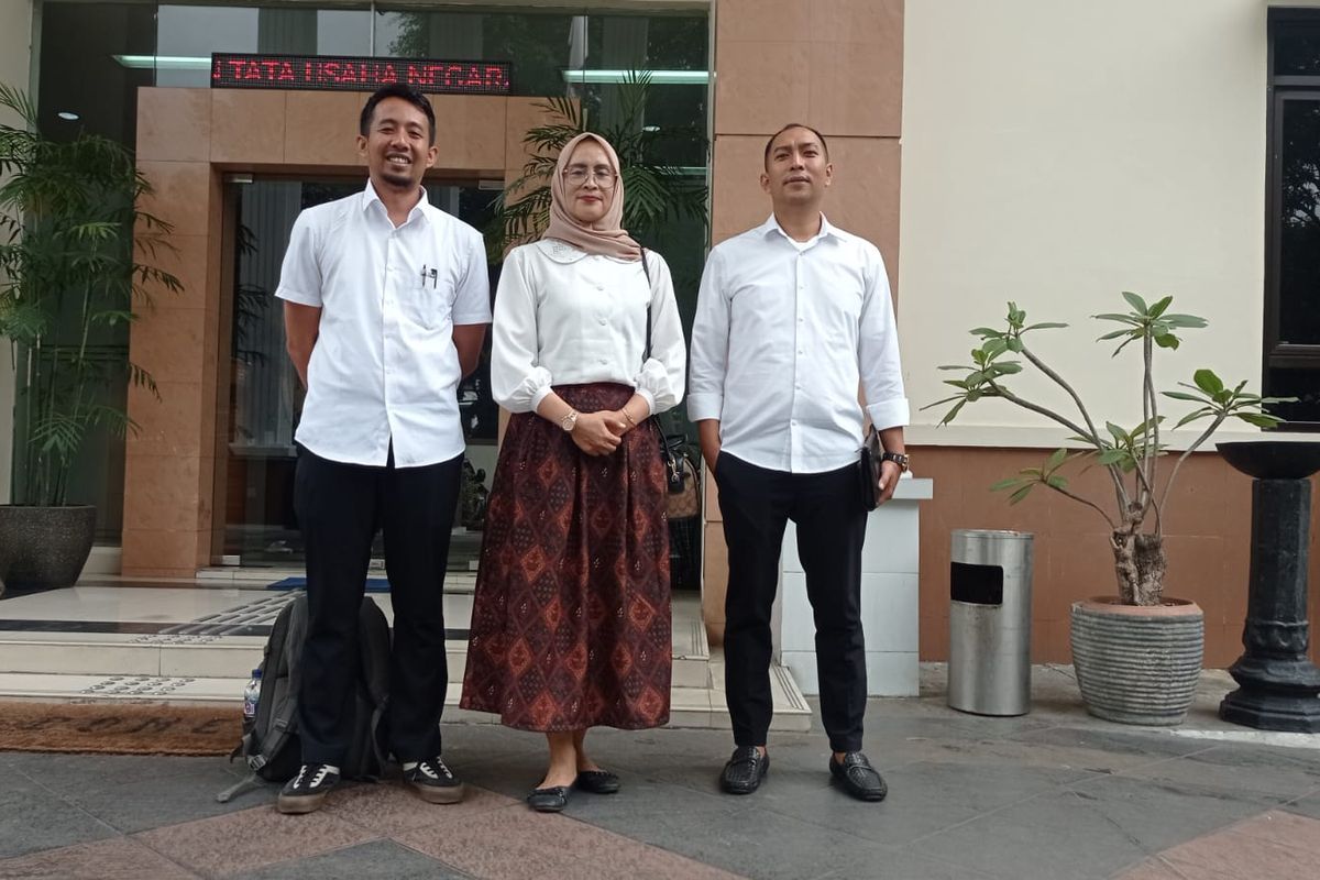 Mantan Kepala Bappelitbangda Kabupaten Bandung Barat (KBB) Rini Sartika menggugat Penjabat (Pj) Bupati Bandung Barat atas keputusan rotasi mutasi (rotmut) Jabatan Pimpinan Tinggi Pratama (JPTP) atau setingkat eselon II di Pemerintah Kabupaten (Pemkab) Bandung Barat. 