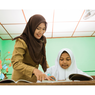 Viral Gaji Guru Jauh Lebih Kecil dari Sopir MBG, Ini Kemuliaan Guru dalam Islam