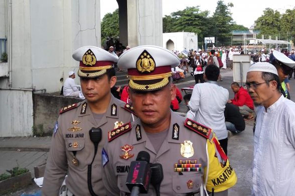 Direktur Lalu Lintas Polda Metro Jaya, Kombes Ermayudi saat di Masjid Al Azhar, Kebayoran Baru, Jakarta Selatan, Senin (23/1/2017).