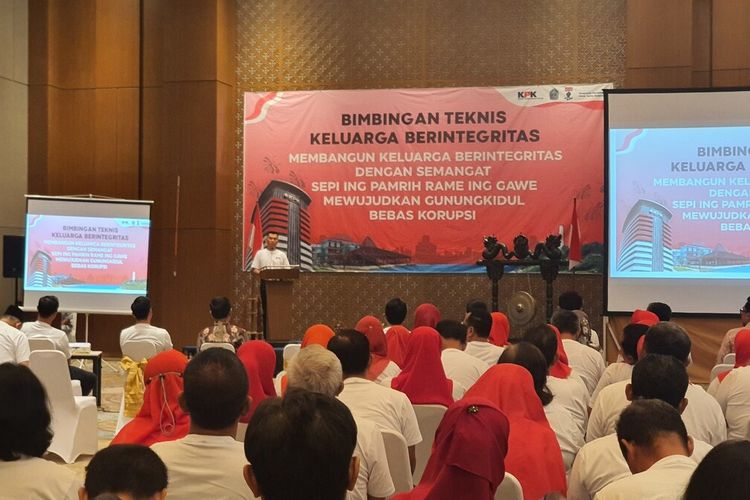 Acara Bimbingan Teknis Keluarga Berintegritas yang digelar KPK RI bersama Inspektorat Daerah Kabupaten Gunungkidul, Di Hotel Santika, Playen , Rabu (6/11/2023).